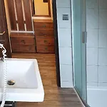 Hotel Bunkr - Modry Dum 4*