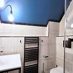 Bunkr - Modry Dum Hotel