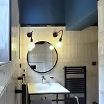 Hotel Bunkr - Modry Dum 4*