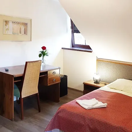 Hotel Bunkr Karlstejn Karlstejn