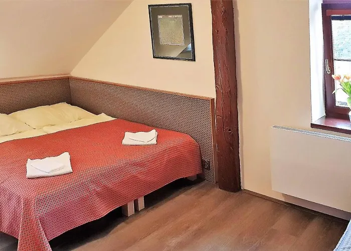 Hotel Bunkr - Modry Dum