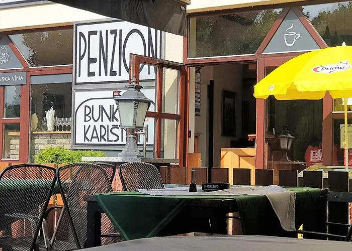 Bunkr - Modry Dum Hotel Karlštejn