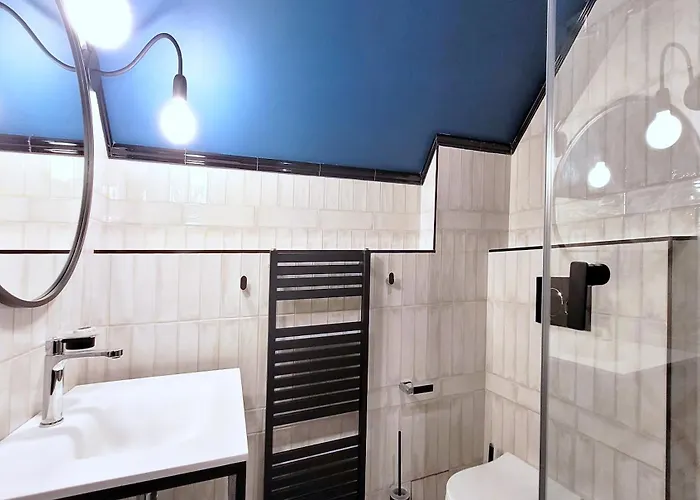 Bunkr - Modry Dum Hotel