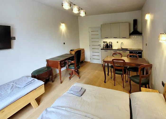 Hotel Bunkr - Modry Dum