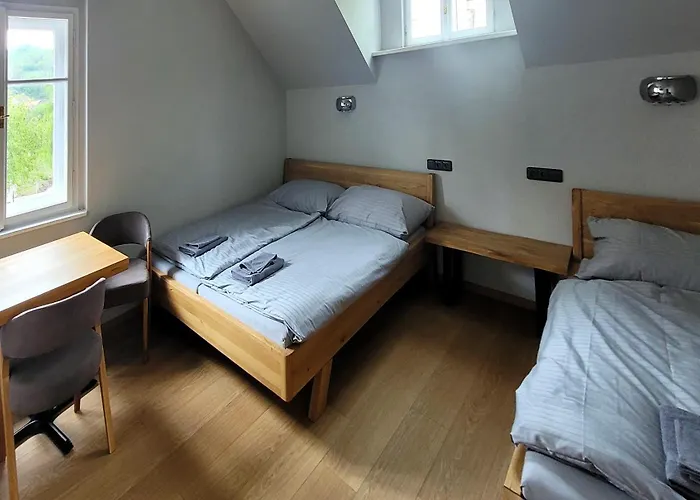 Bunkr - Modry Dum Hotel 4*