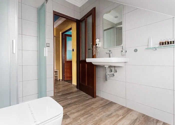 Bunkr - Modry Dum Hotel 4*